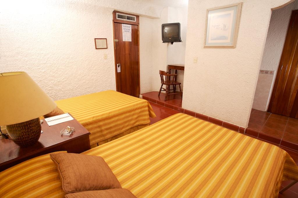 Hotel Antillano Cancún Buitenkant foto