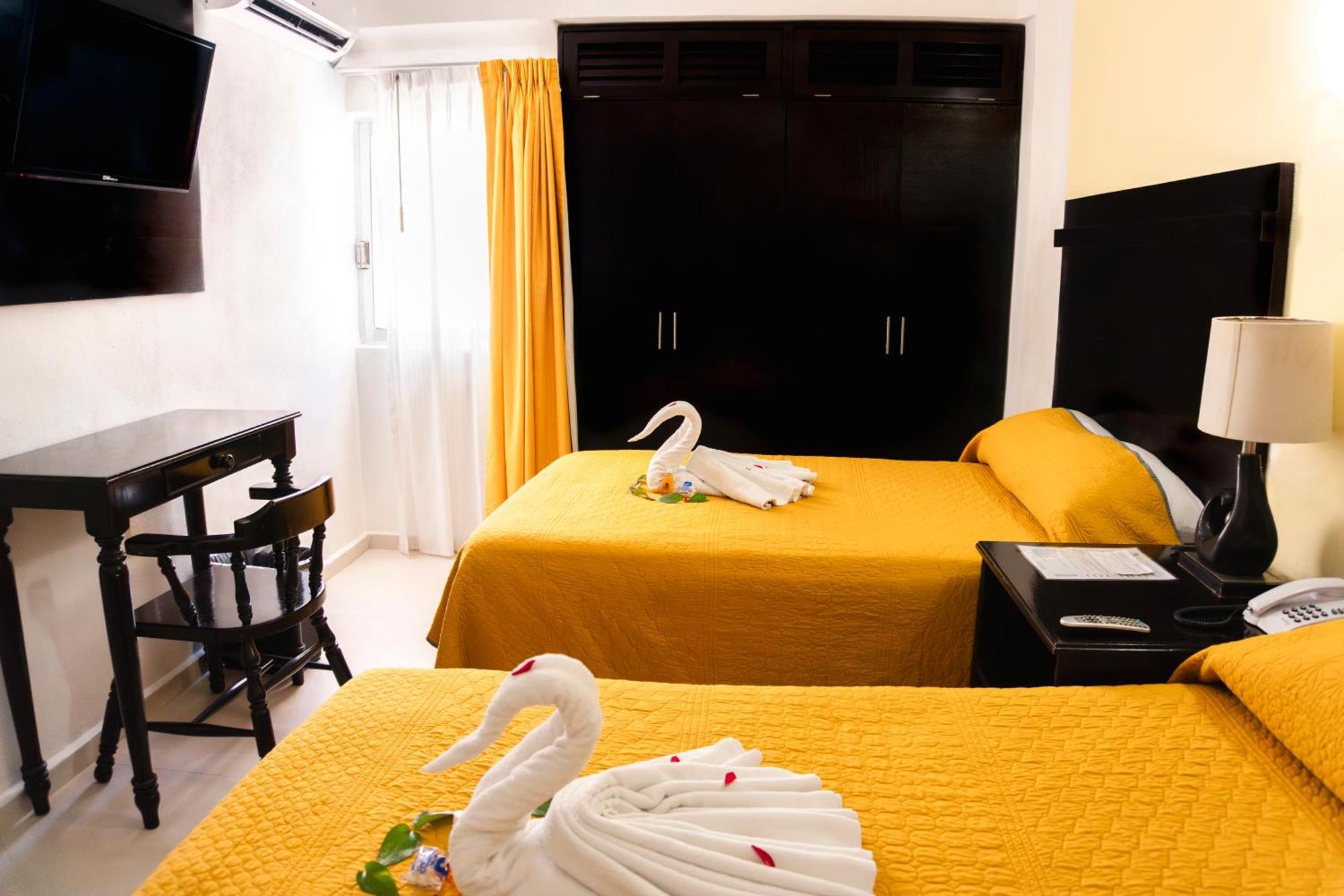 Hotel Antillano Cancún Buitenkant foto