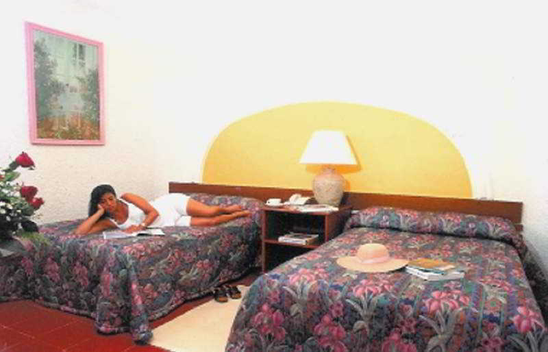 Hotel Antillano Cancún Buitenkant foto